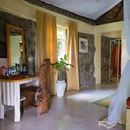 Mbweha Camp Lake Nakuru Elmenteita Exteriör bild